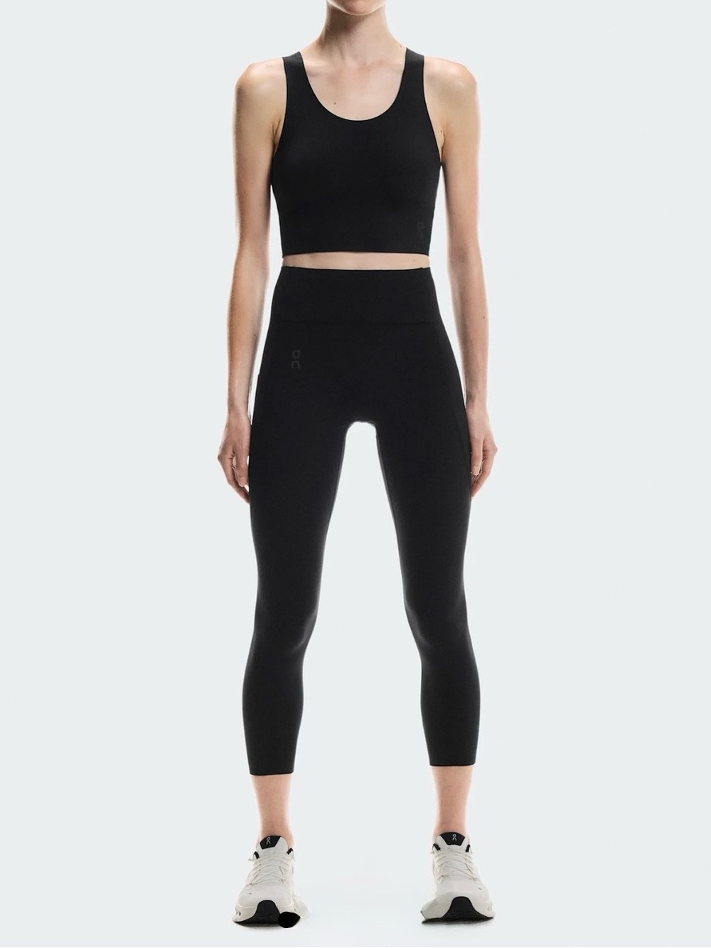 On Running Women’s Studio Tights 7/8 in Black – Size Small (S)